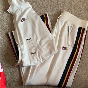 Nike Pants sweat Suite